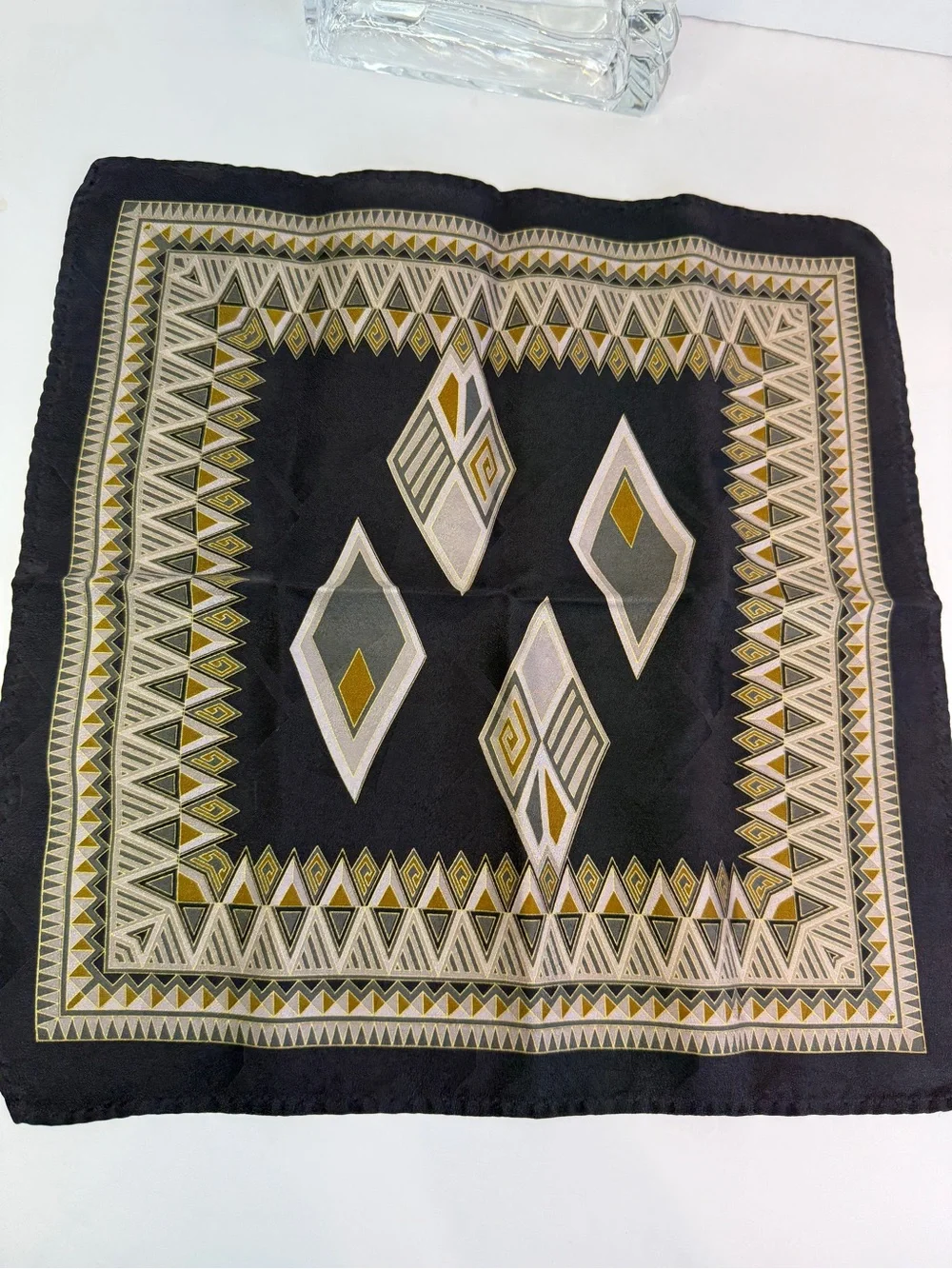 Luxury Geometric Diamond Pocket Square Black Gold Handkerchief 12x12
